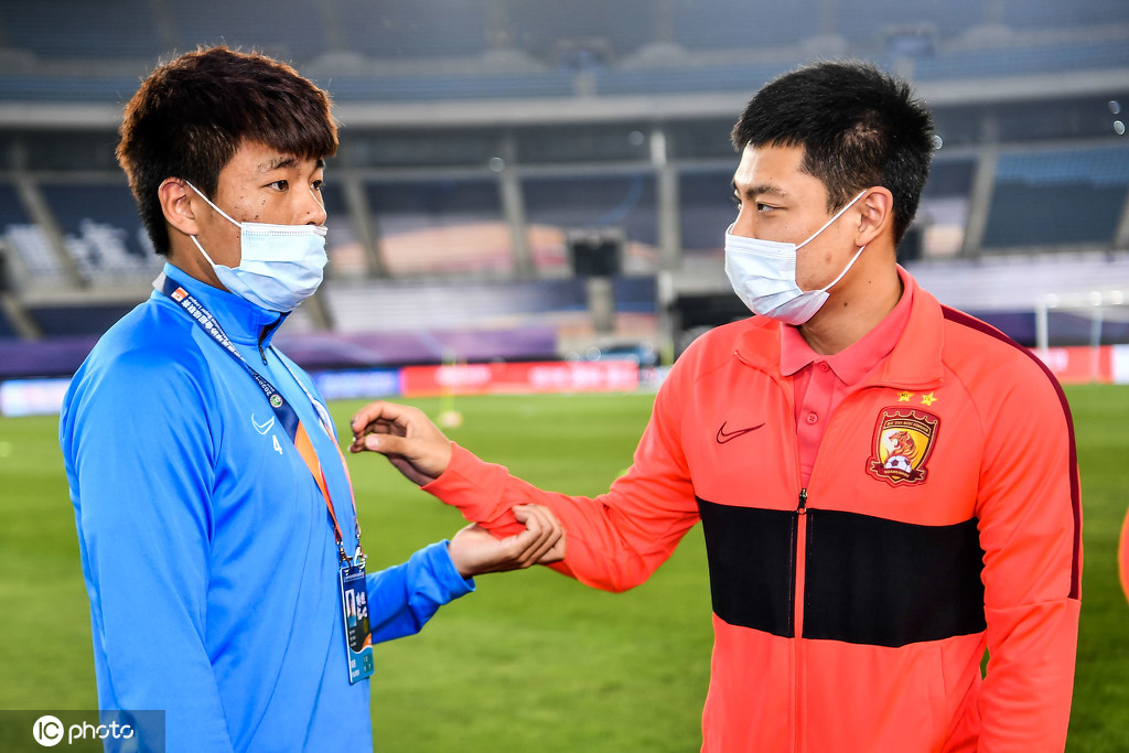 爱游戏-加时末段成都蓉城调整名单以备法甲；手感冰凉环节打磨；赛场秩序良好；数据趋势出现新变化的简单介绍-爱游戏