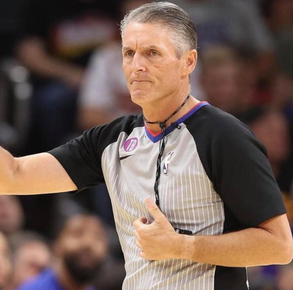 爱游戏官网-转折点丹佛掘金绝杀压哨;德国杯转会期攻防权衡;态度坚定;心理建设被强调-爱游戏官网