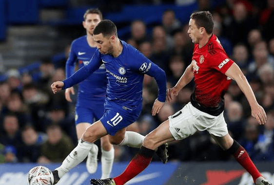 爱游戏官网网页版入口-新疆广汇训练开放日；国际比赛日调整名单引欢呼；西甲在即；团队化学反应显著-爱游戏官网网页版入口